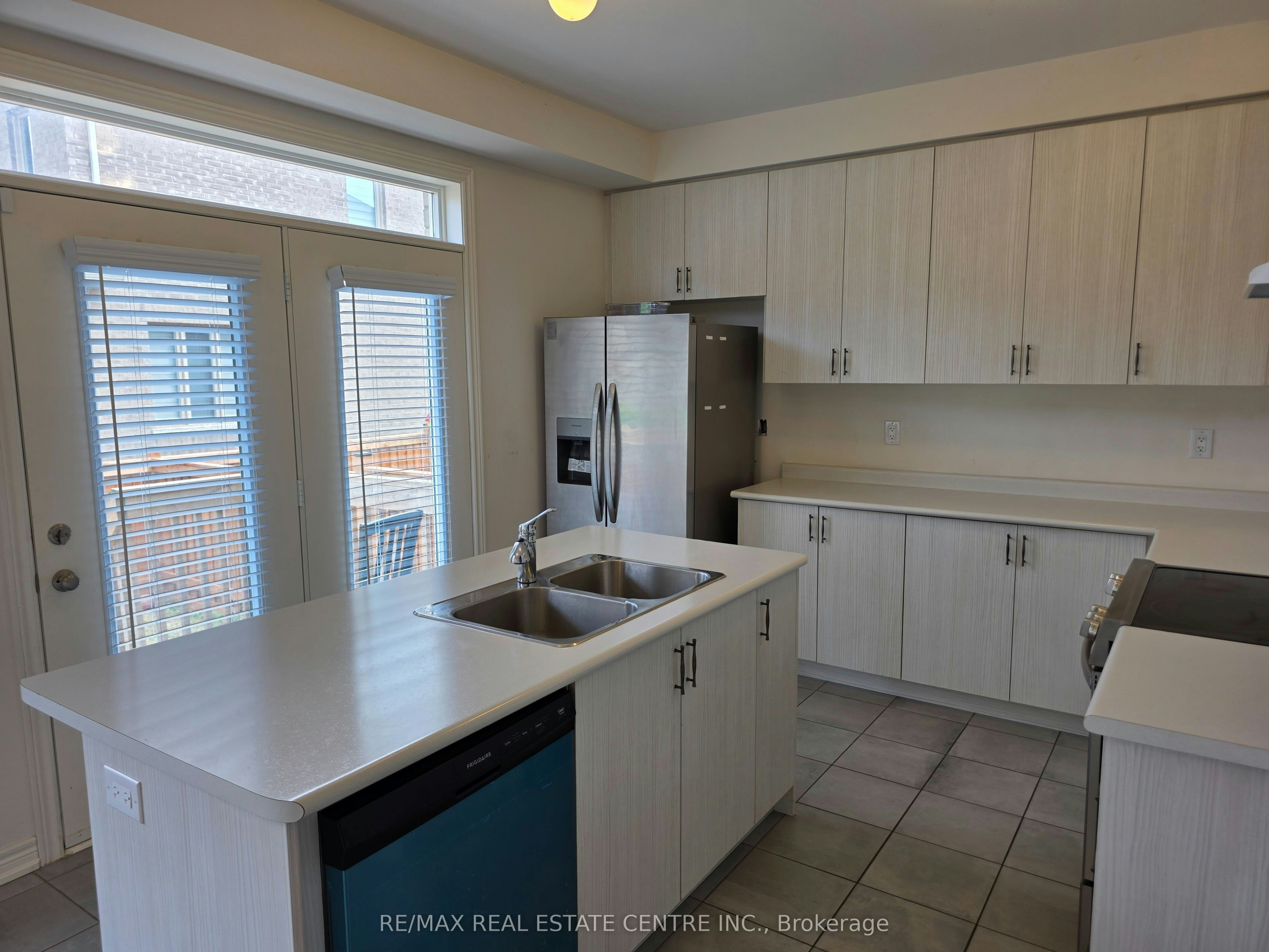 BSMT-151 Agro Street, Hamilton, ON, L0R 2H7 - 14