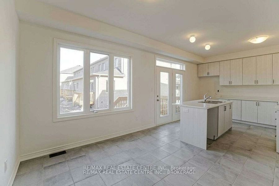 BSMT-151 Agro Street, Hamilton, ON, L0R 2H7 - 15