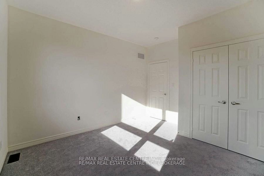 BSMT-151 Agro Street, Hamilton, ON, L0R 2H7 - 26