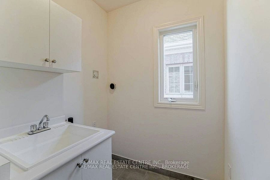 BSMT-151 Agro Street, Hamilton, ON, L0R 2H7 - 29