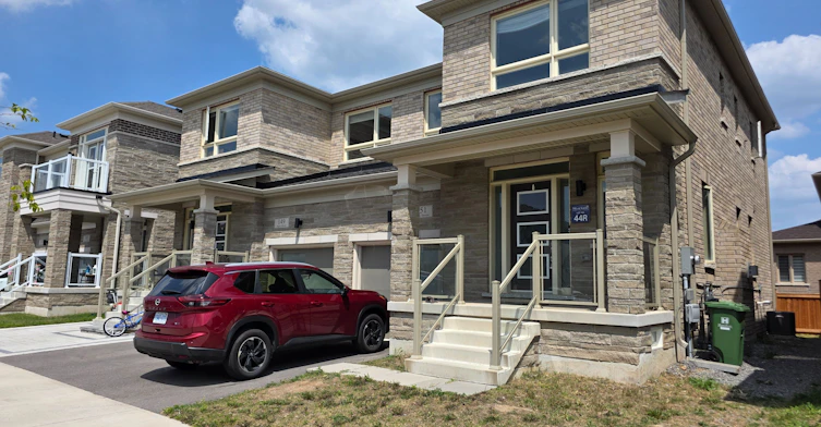 BSMT-151 Agro Street, Hamilton, ON, L0R 2H7
