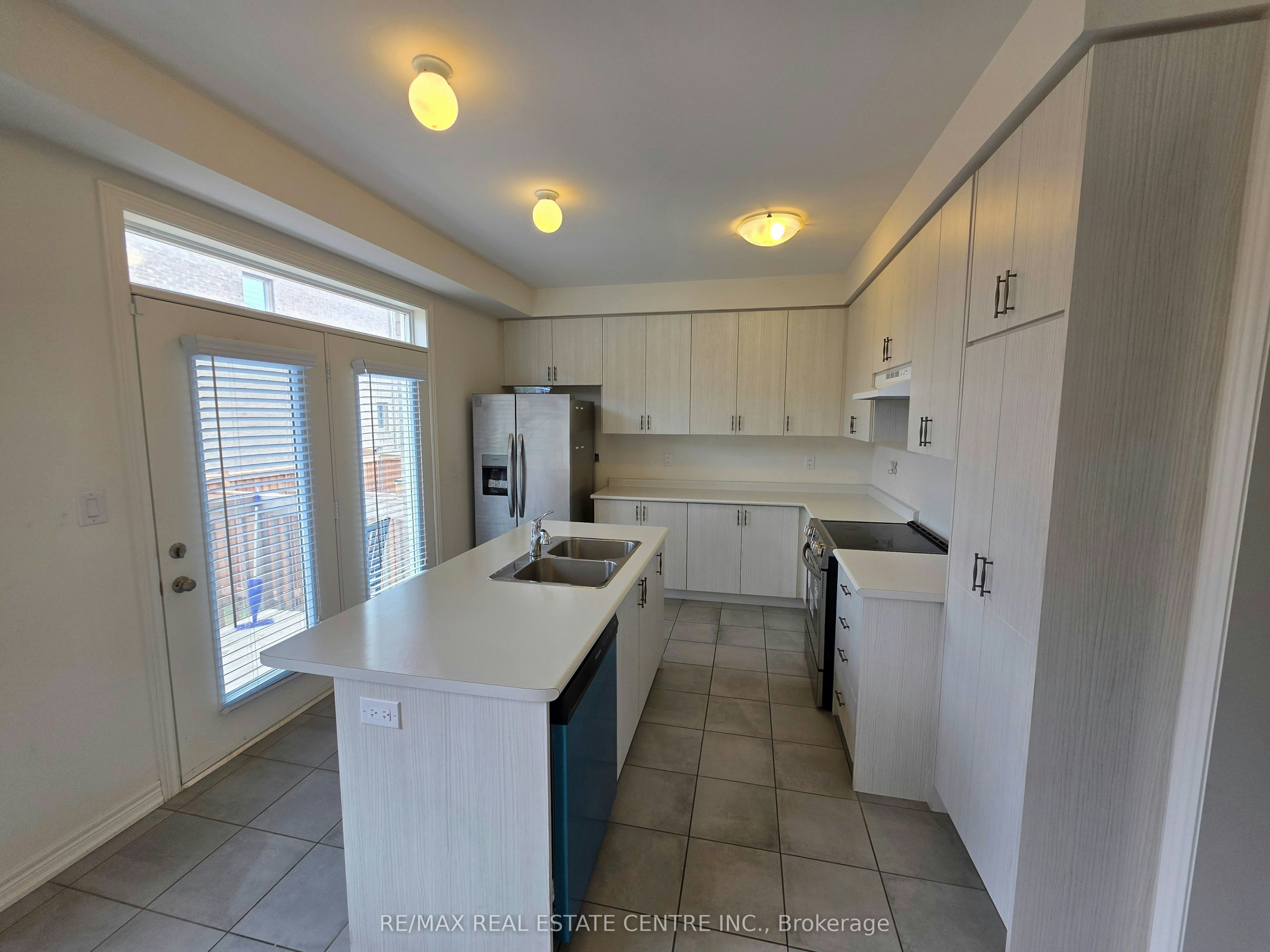 BSMT-151 Agro Street, Hamilton, ON, L0R 2H7 - 13