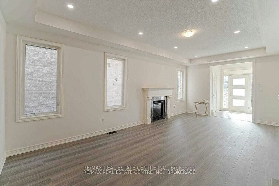BSMT-151 Agro Street, Hamilton, ON, L0R 2H7 - 6