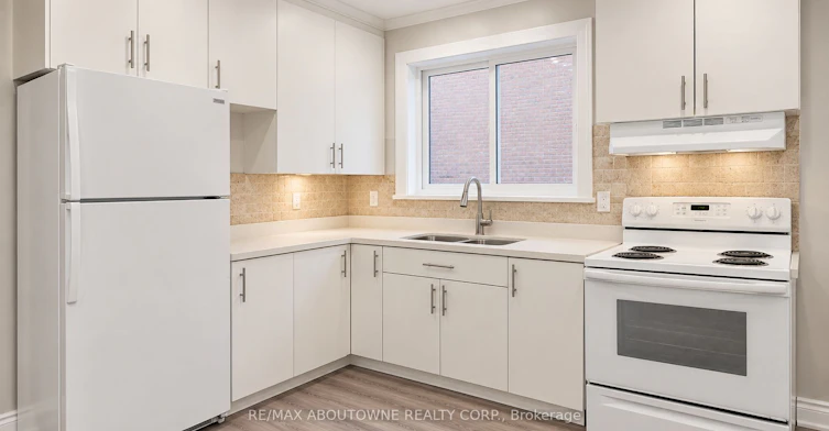 4-213 Bowman Street, Hamilton, ON, L8S 2T9 - 4