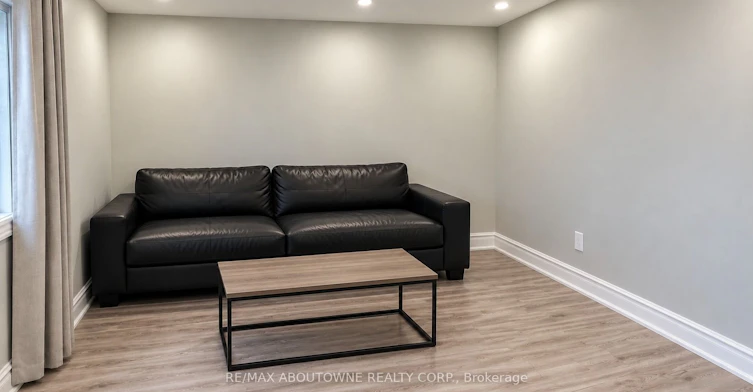 3-213 Bowman Street, Hamilton, ON, L8S 2T9 - 3