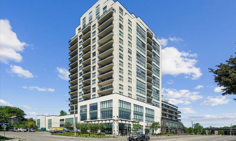 405-150 Wellington Street E