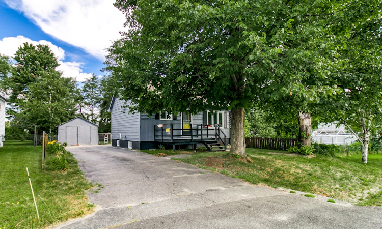 1942 Keen Street