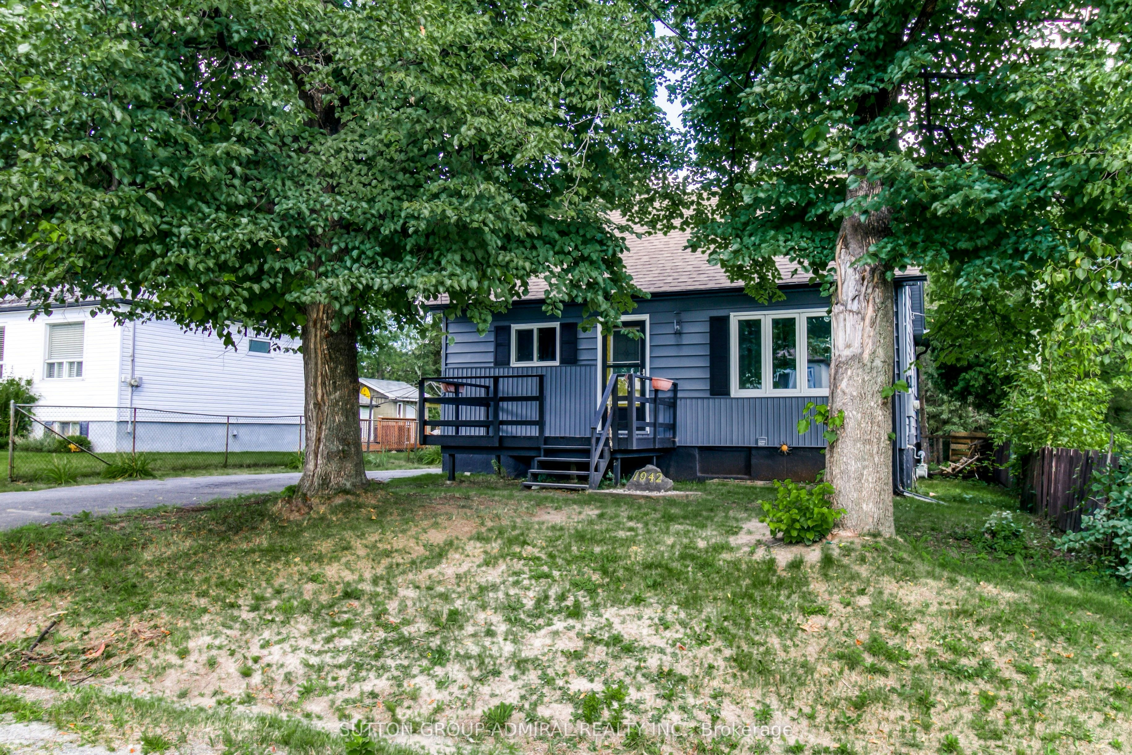 1942 Keen Street, Greater Sudbury, ON, P3B 1Y7 - 2