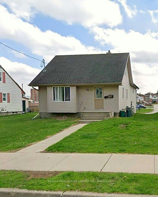 23 Fir Street, Waterloo, ON, N2L 3H4