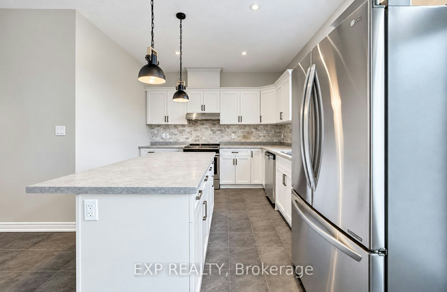 11-30 Balmoral Street, Brant, ON, N3L 0C8 - 11