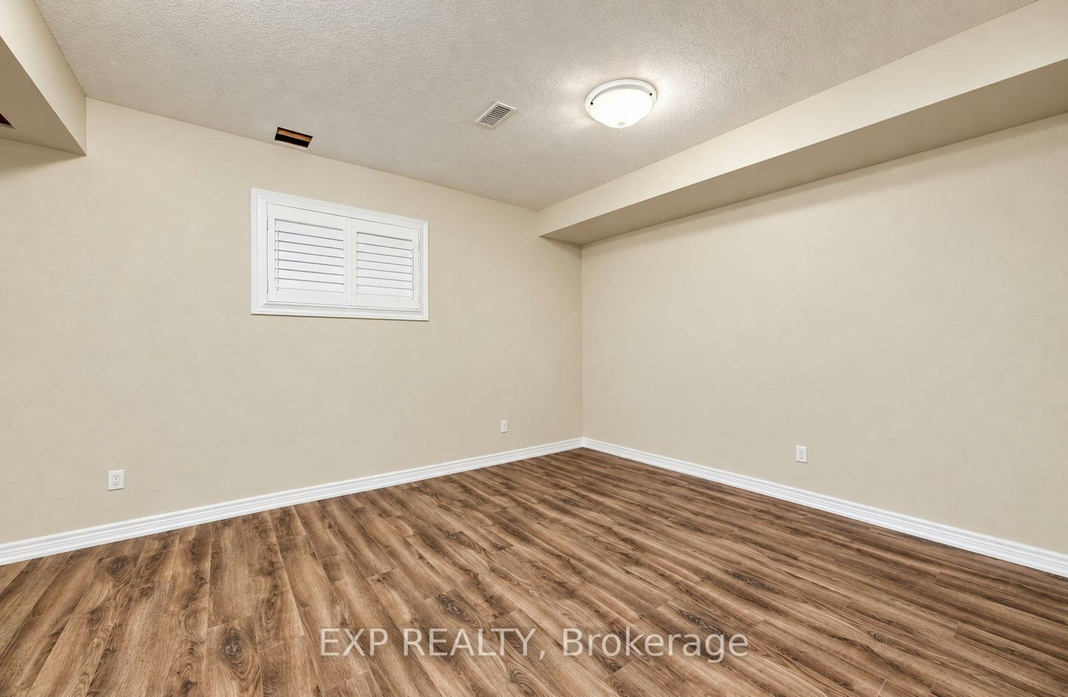 11-30 Balmoral Street, Brant, ON, N3L 0C8 - 4
