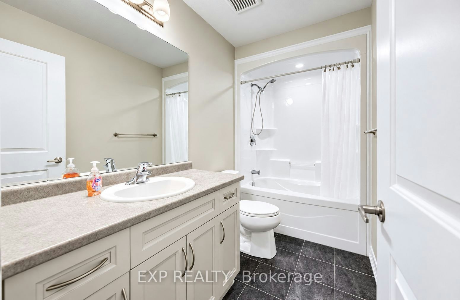 11-30 Balmoral Street, Brant, ON, N3L 0C8 - 21