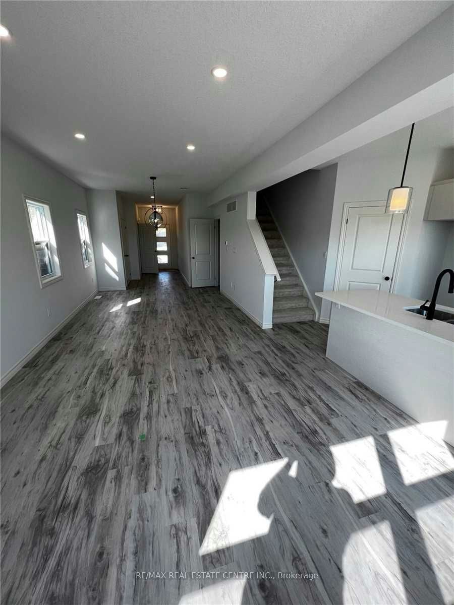 3916 Auckland Avenue, London, ON, N6L 0J3 - 2