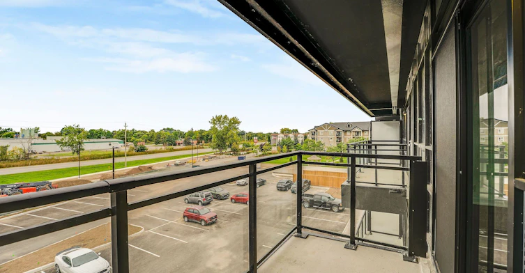 303-350 Prince Charles Drive S, Welland, ON, L3C 5A6 - 25