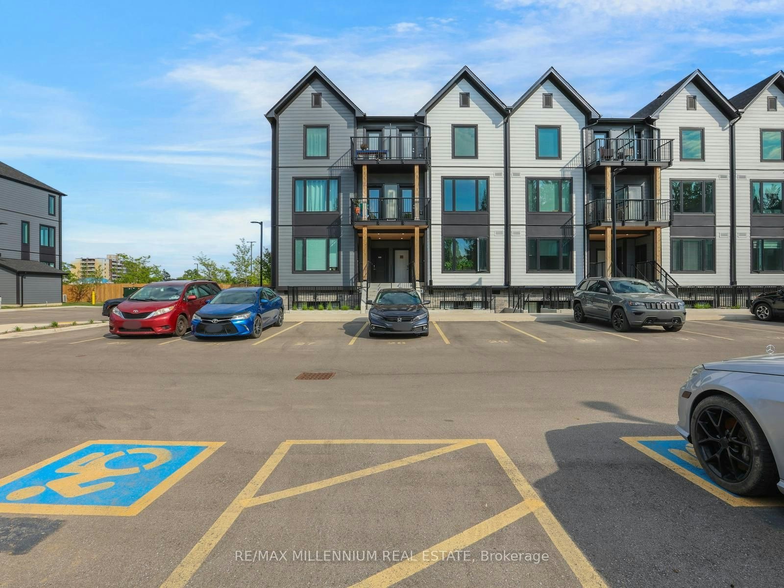 312-708 Woolwich Street, Guelph, ON, N1H 0C8