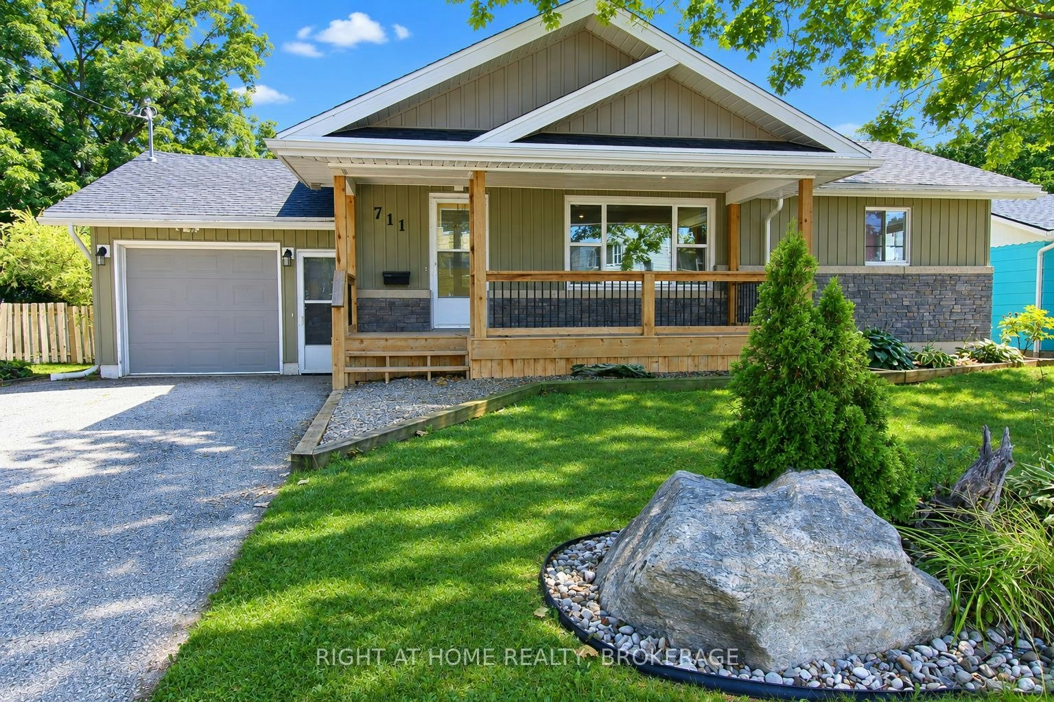 711 John Street, Cayuga, ON, N1A 2R4