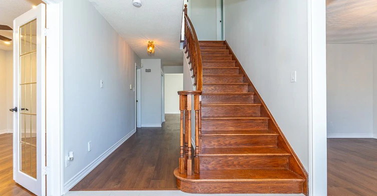 468 Dewitt Road, Hamilton, ON, L8E 5A5 - 3