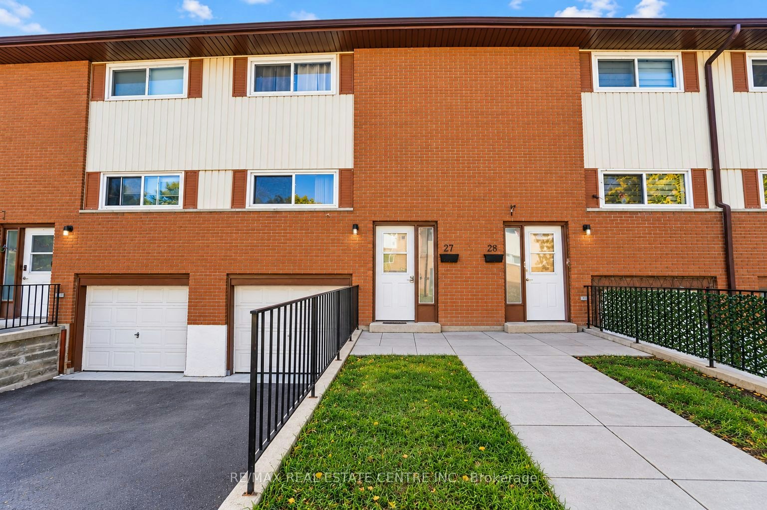 27 Woodman Drive N, Hamilton, ON, L8H 2M6