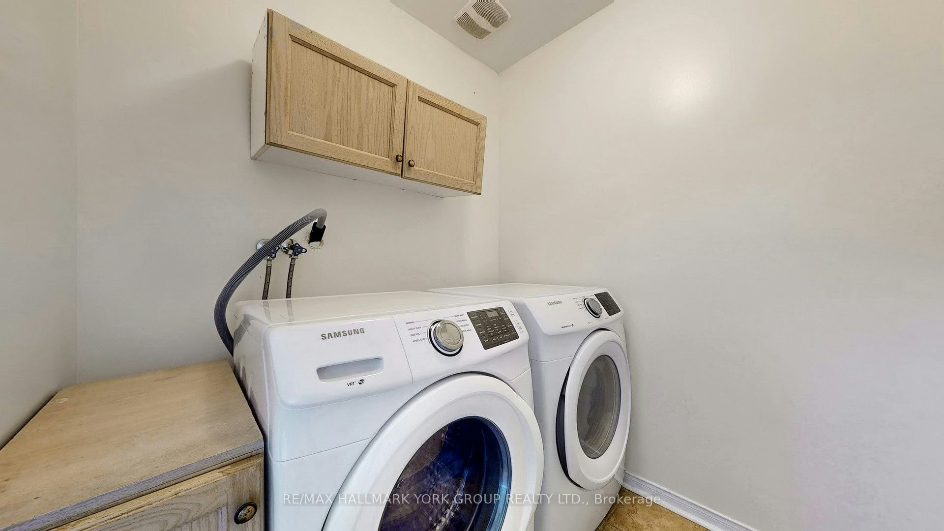 214 Blackburn Drive, Brantford, ON, N3T 0C4 - 28