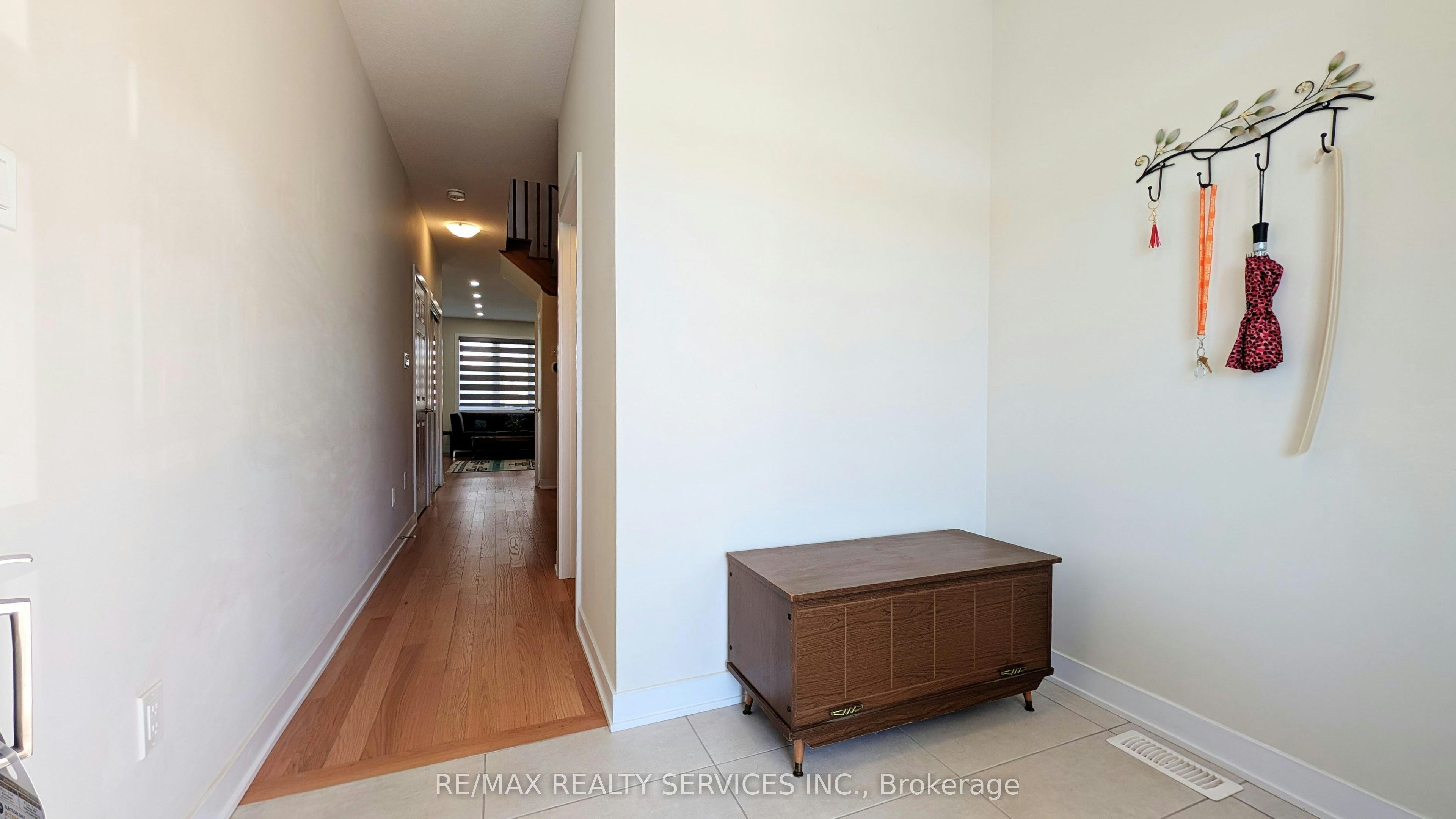 UPPER-21 Keelson Street, Welland, ON, L4B 0M2 - 6