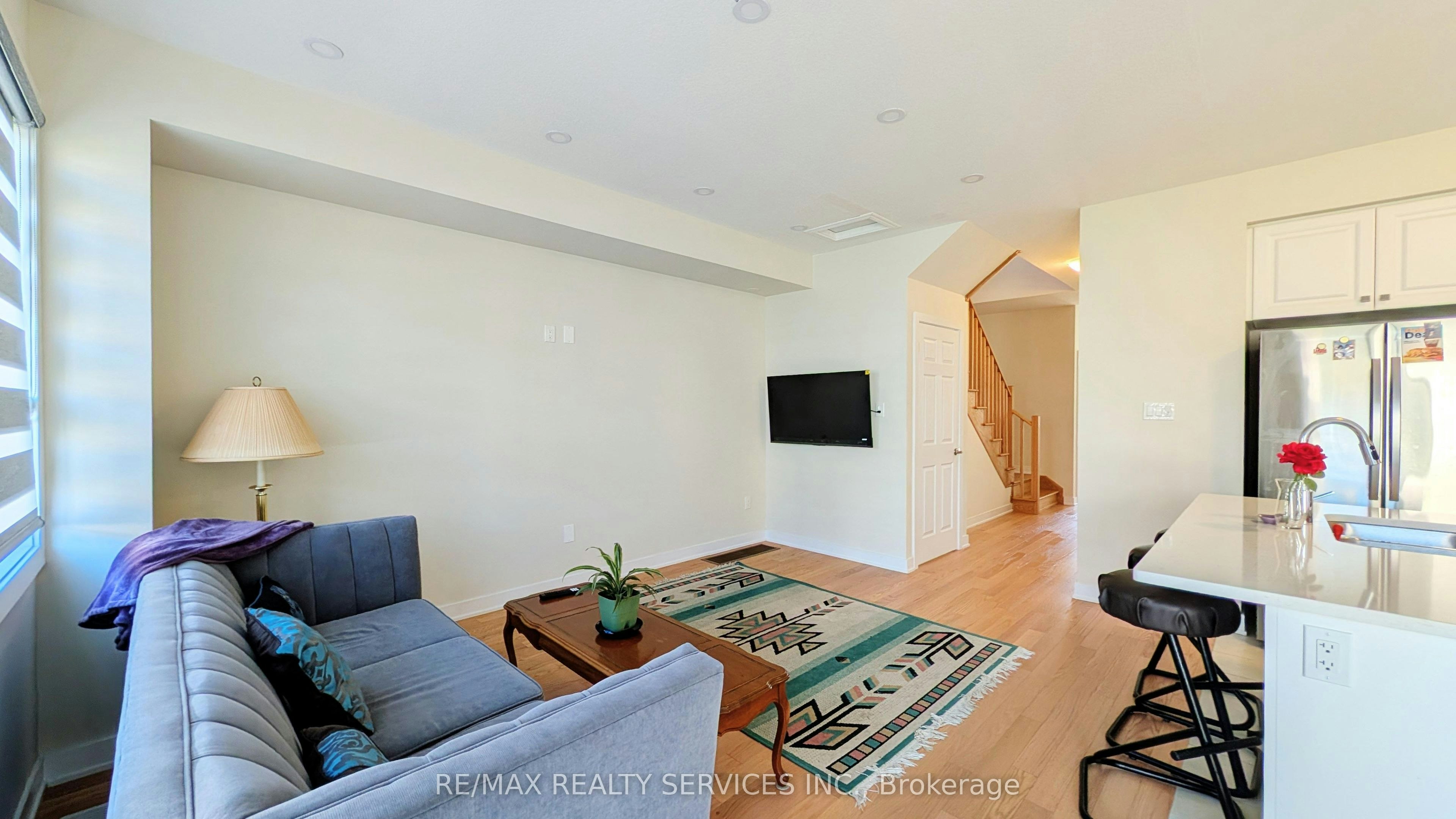UPPER-21 Keelson Street, Welland, ON, L4B 0M2 - 11