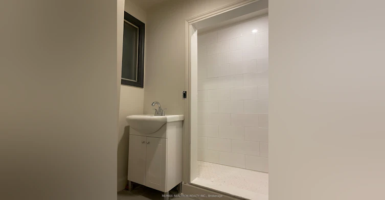 Unit 2-192 Lincoln Road W, Fort Erie, ON, L0S 1B0 - 2