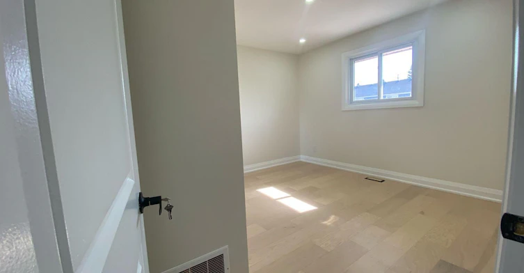 Upper-66 Beech Avenue, Cambridge, ON, N3C 1X5 - 11