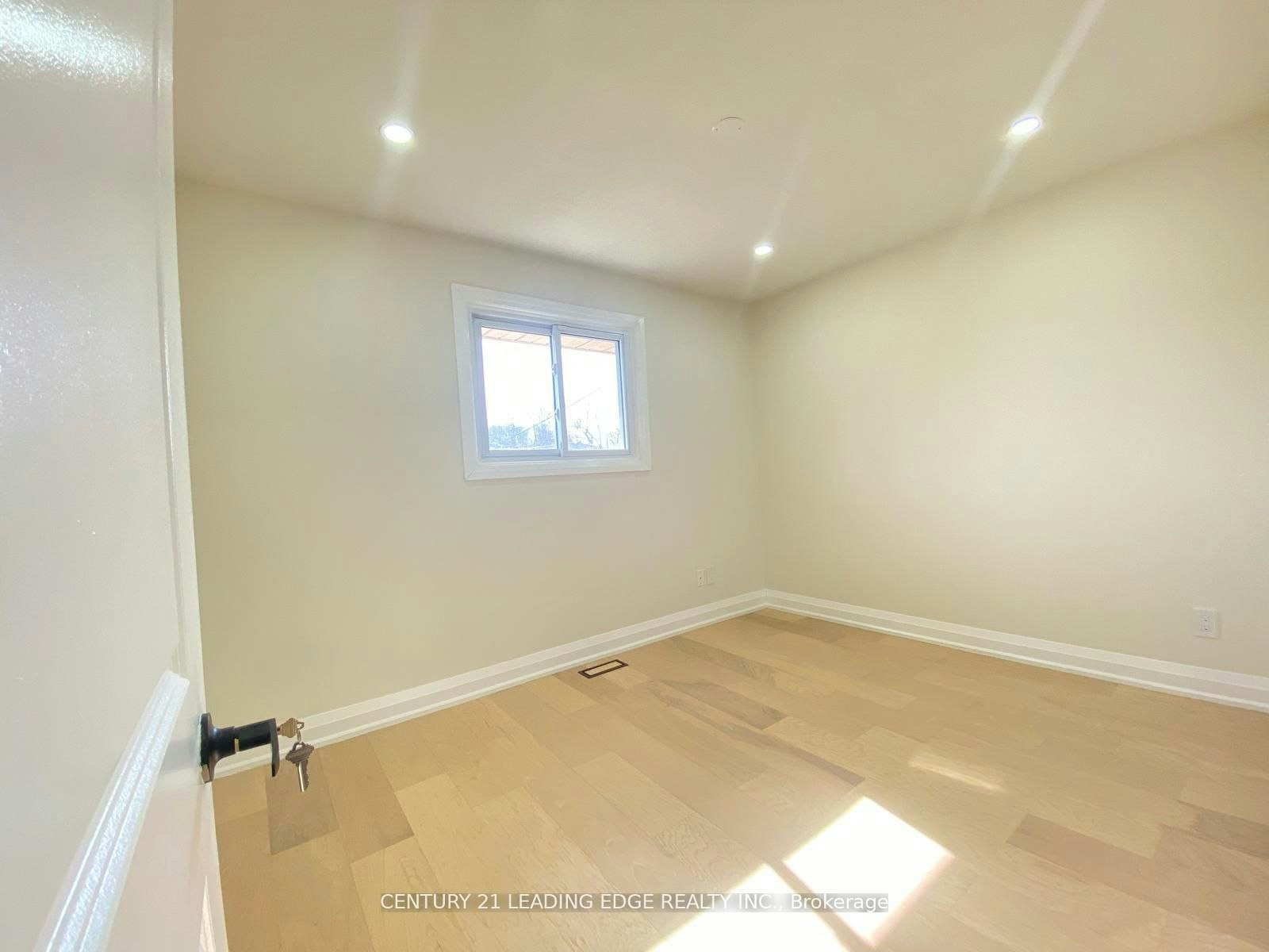 Upper-66 Beech Avenue, Cambridge, ON, N3C 1X5 - 5