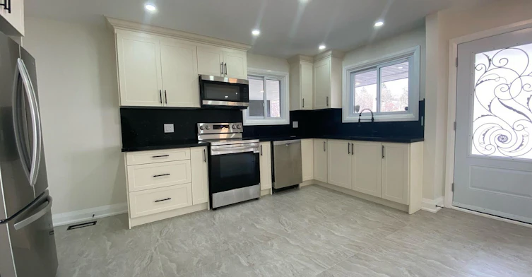 Upper-66 Beech Avenue, Cambridge, ON, N3C 1X5 - 2