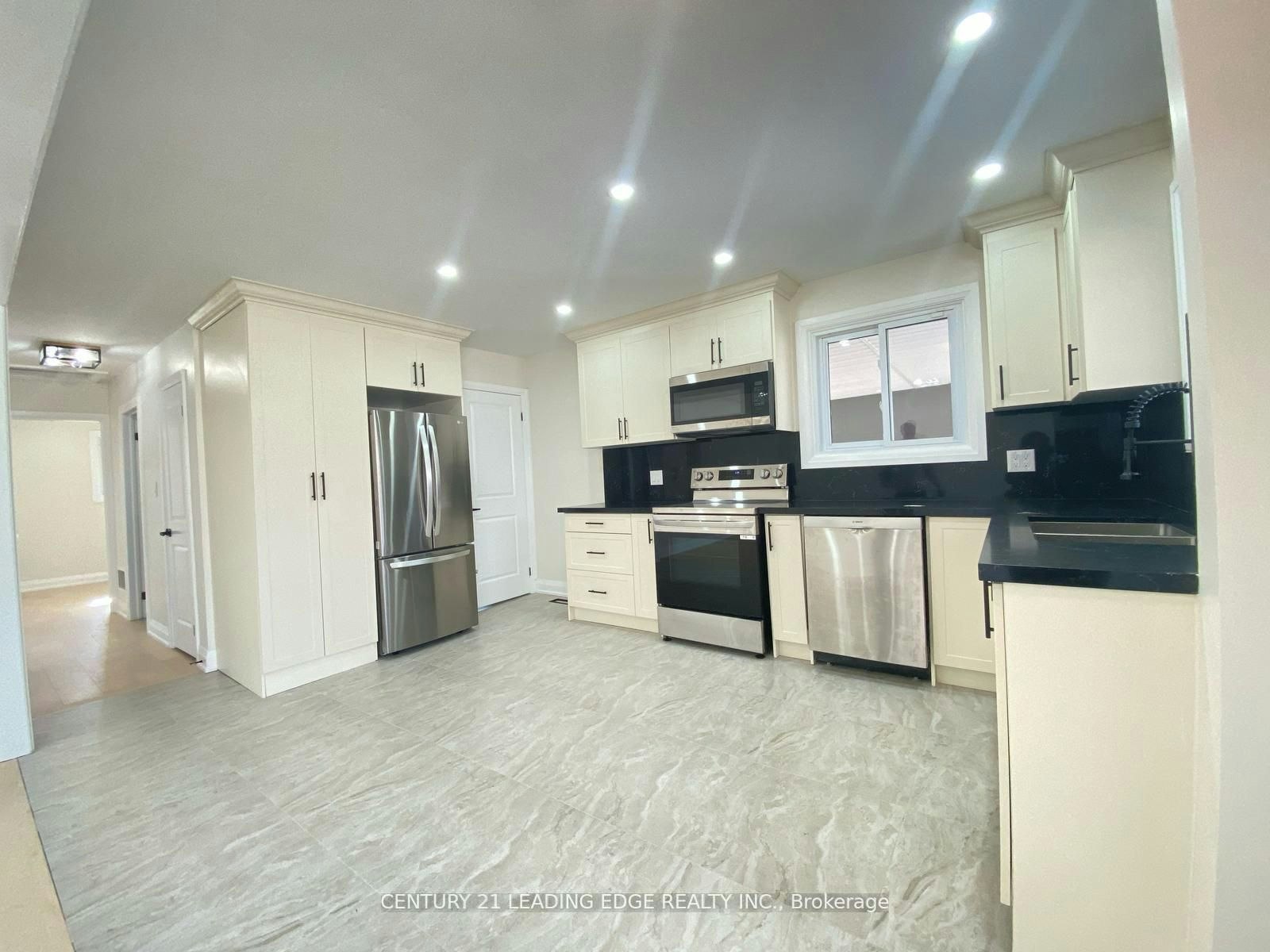 Upper-66 Beech Avenue, Cambridge, ON, N3C 1X5 - 3