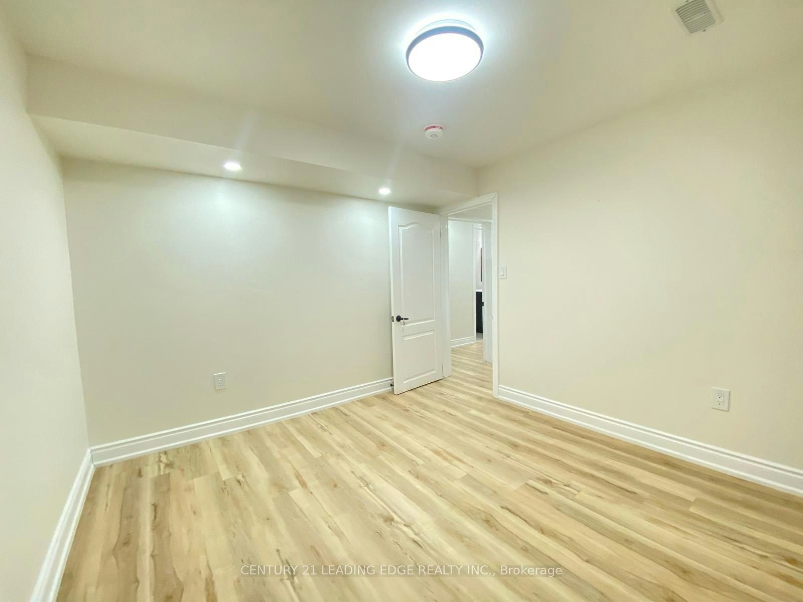 Lower-66 Beech Avenue, Cambridge, ON, N3C 1X5 - 5