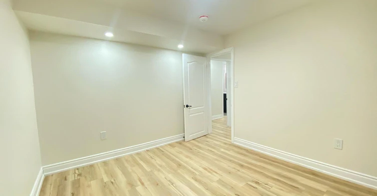 Lower-66 Beech Avenue, Cambridge, ON, N3C 1X5 - 5
