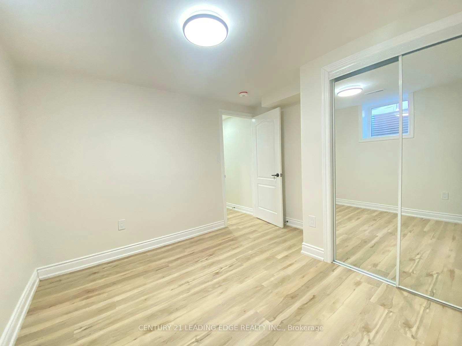 Lower-66 Beech Avenue, Cambridge, ON, N3C 1X5 - 7