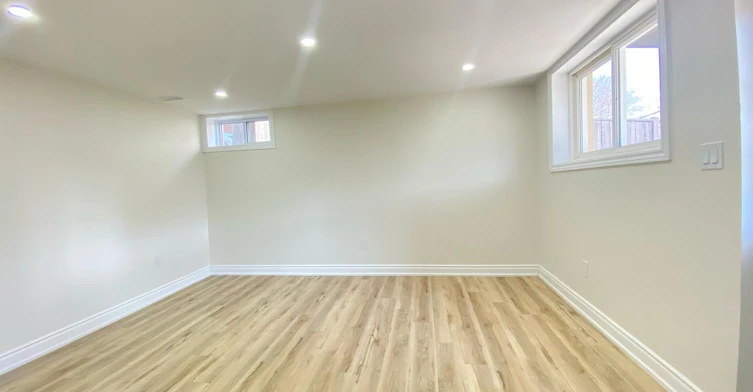 Lower-66 Beech Avenue, Cambridge, ON, N3C 1X5 - 2