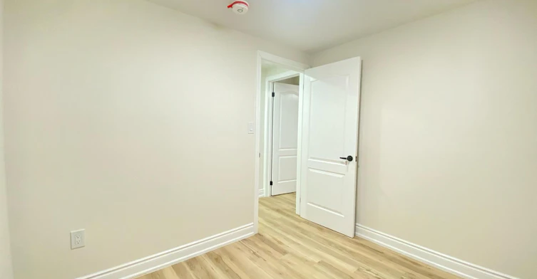 Lower-66 Beech Avenue, Cambridge, ON, N3C 1X5 - 4