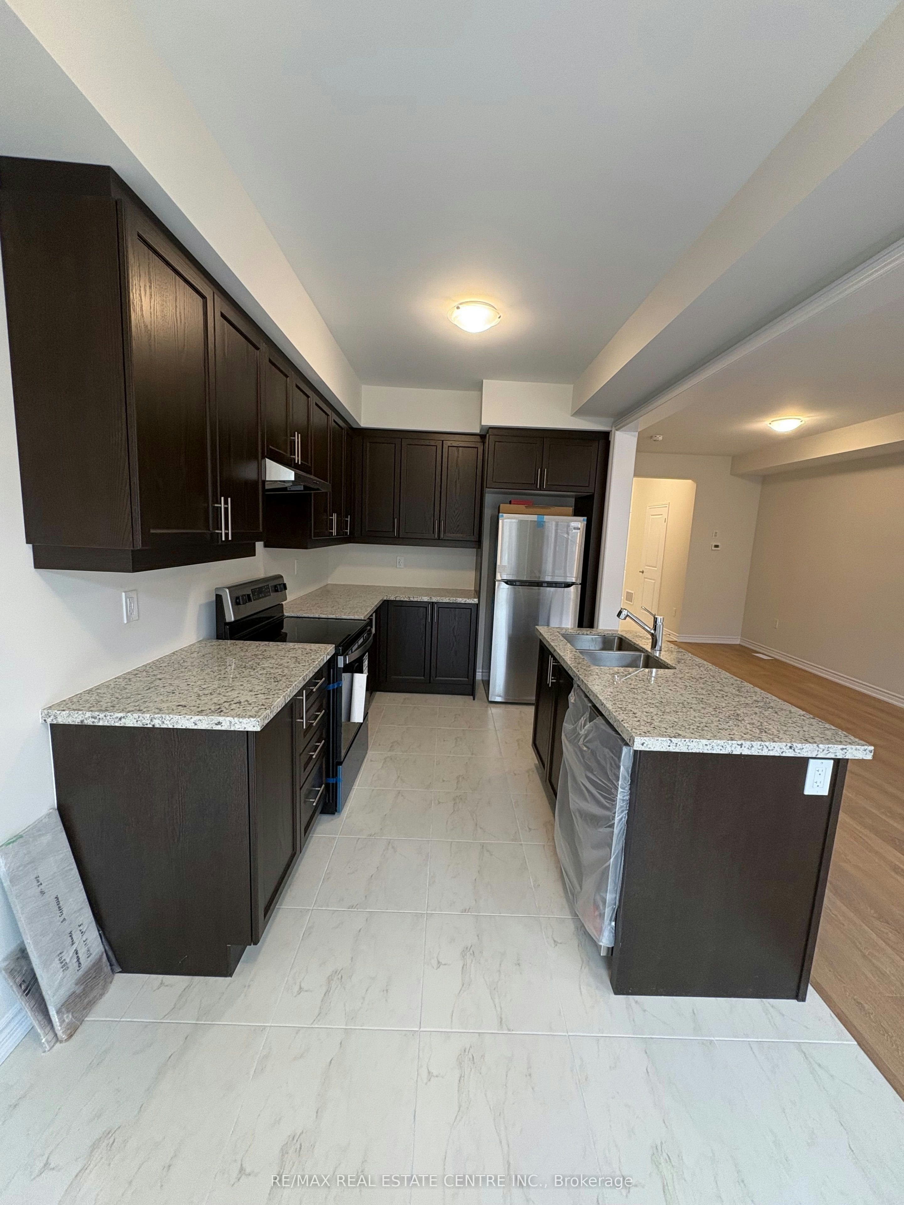 1911 Upper Thames Drive, Woodstock, ON, N4S 7W2 - 4