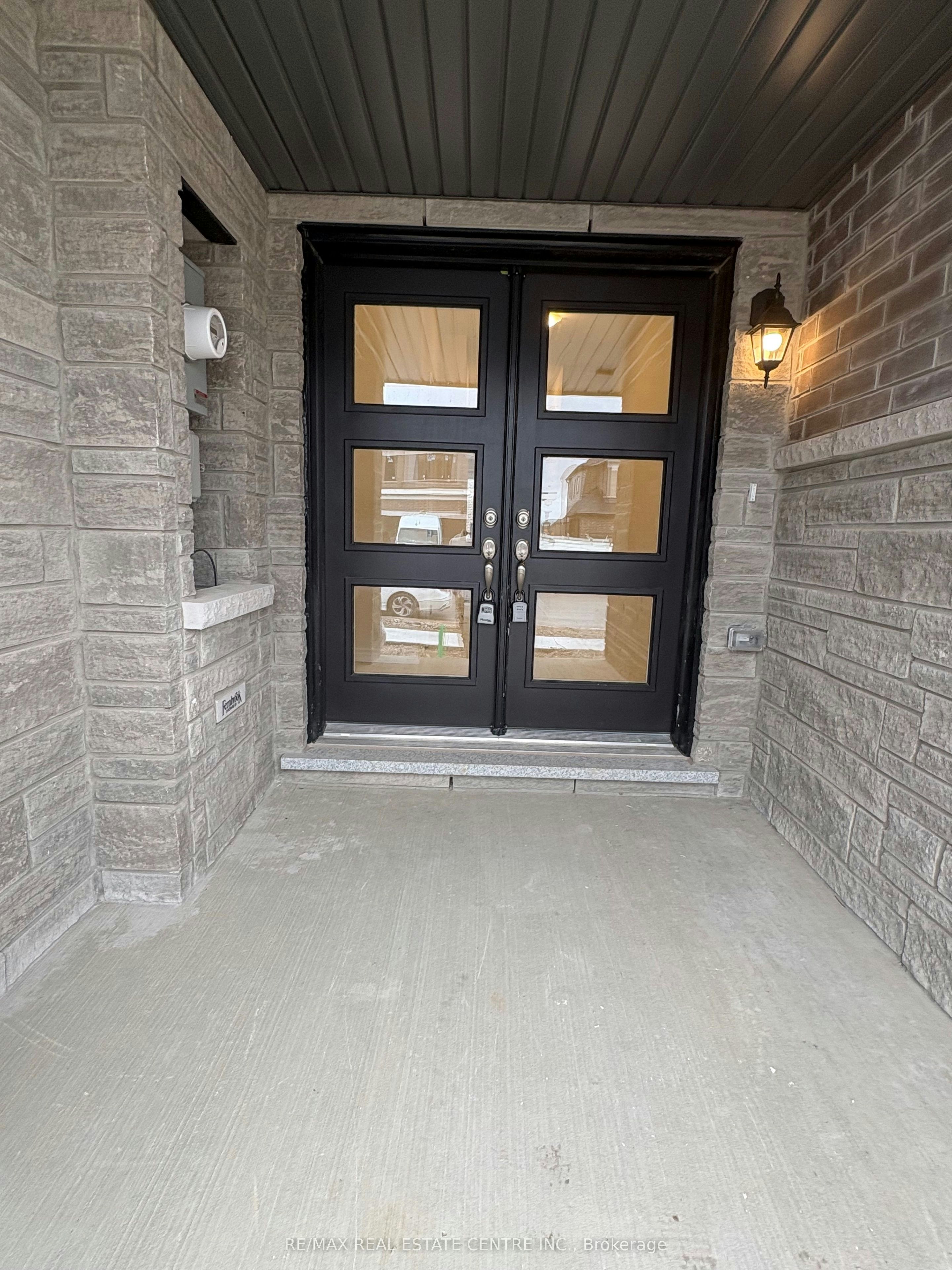 1911 Upper Thames Drive, Woodstock, ON, N4S 7W2