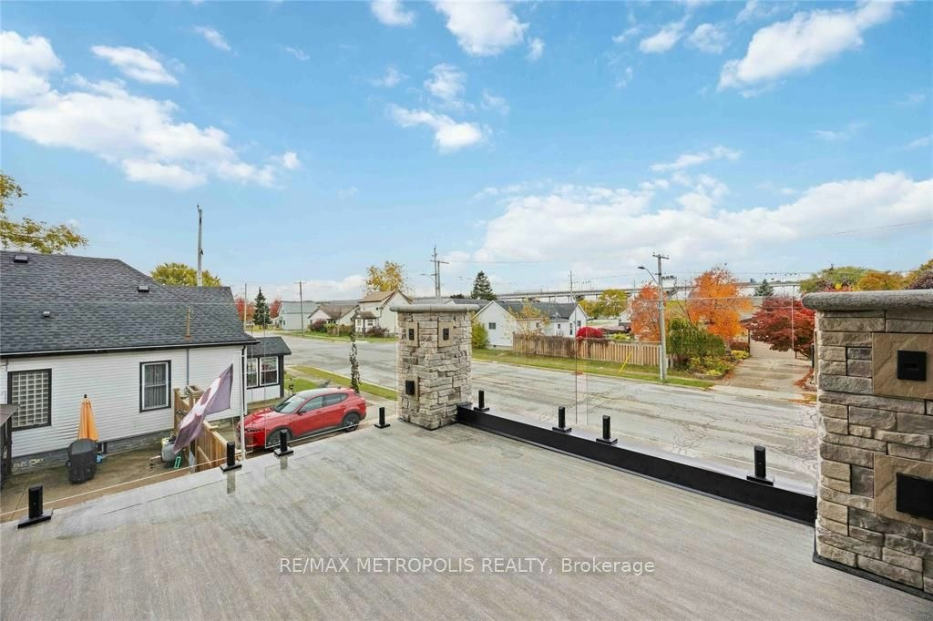 109 St Clair Street, Point Edward, ON, N7V 1N6 - 29