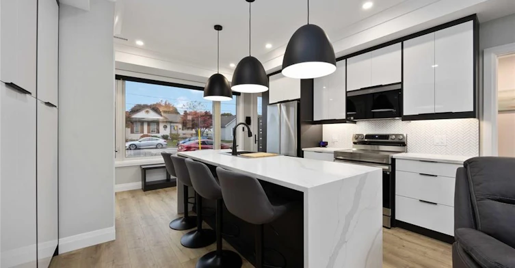 111 St Clair Street, Point Edward, ON, N7V 1N6 - 11