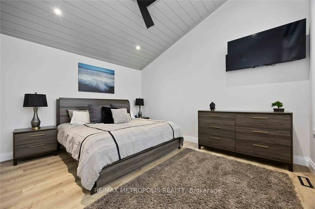 111 St Clair Street, Point Edward, ON, N7V 1N6 - 26