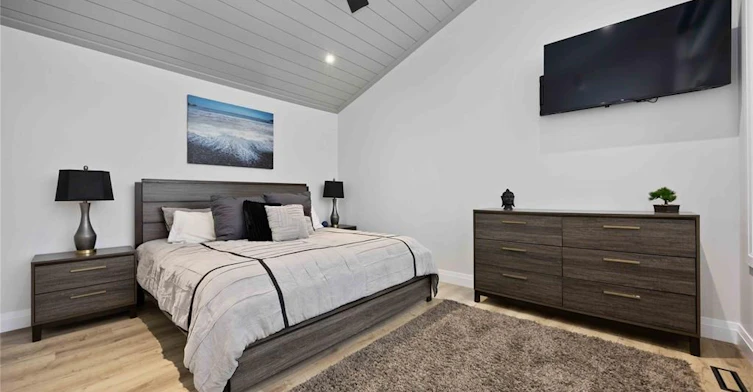 111 St Clair Street, Point Edward, ON, N7V 1N6 - 26