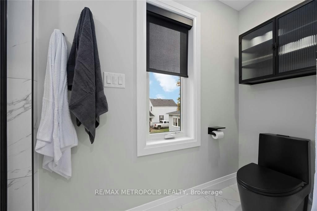 111 St Clair Street, Point Edward, ON, N7V 1N6 - 21