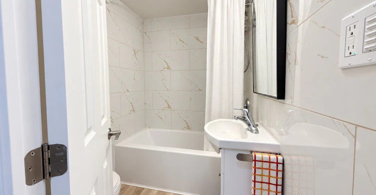 B-36 London Road W, Guelph, ON, N1H 2B5 - 8