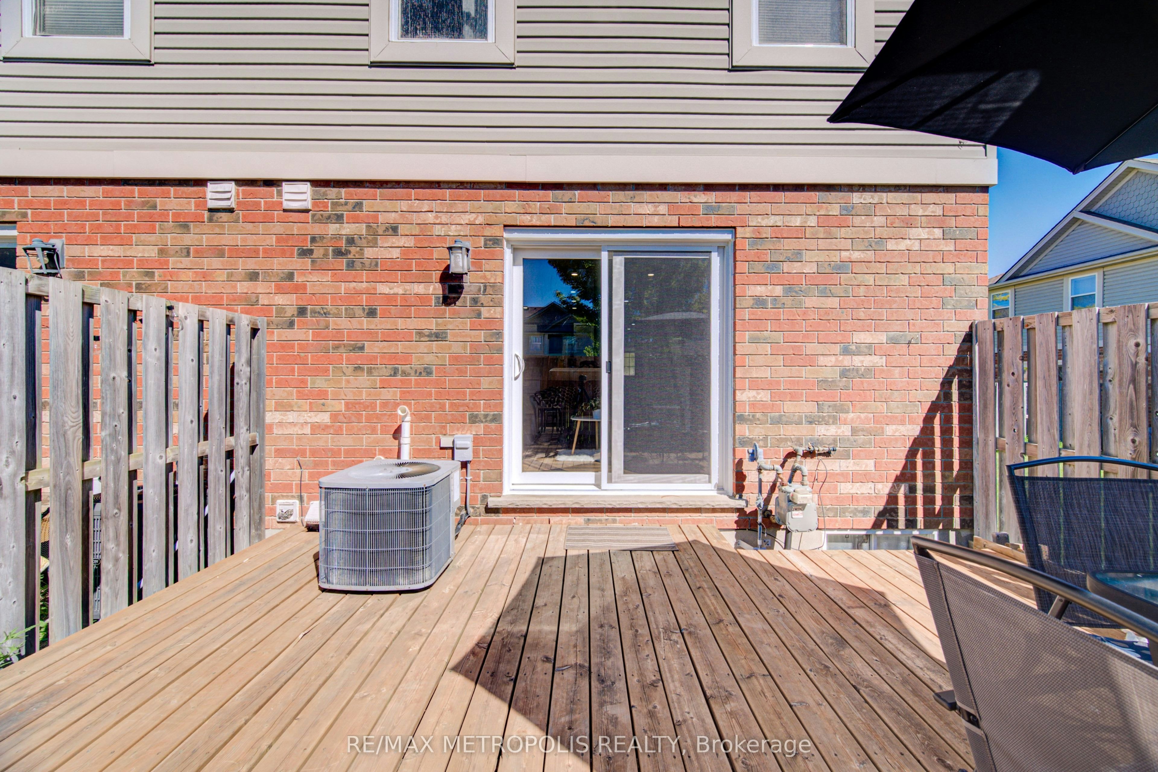 37-124 Gosling Gardens, Guelph, ON, N1G 5K6 - 37