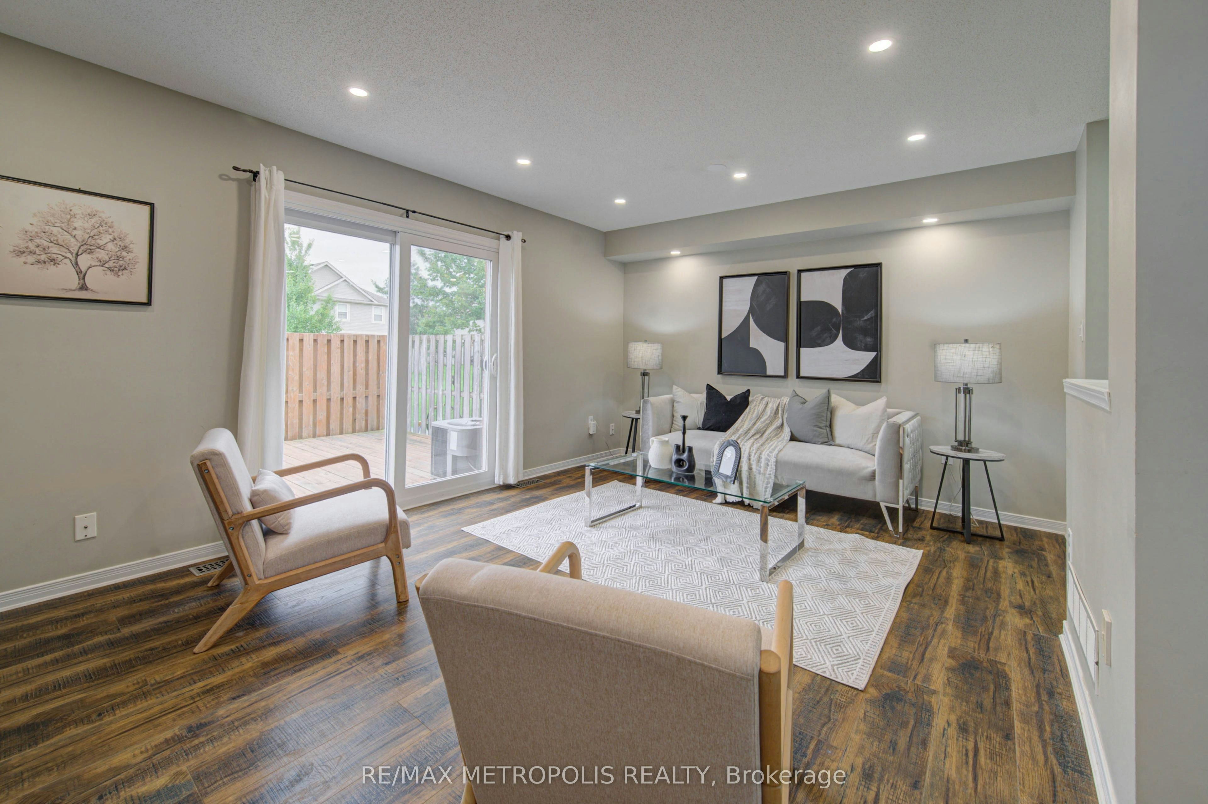37-124 Gosling Gardens, Guelph, ON, N1G 5K6 - 12