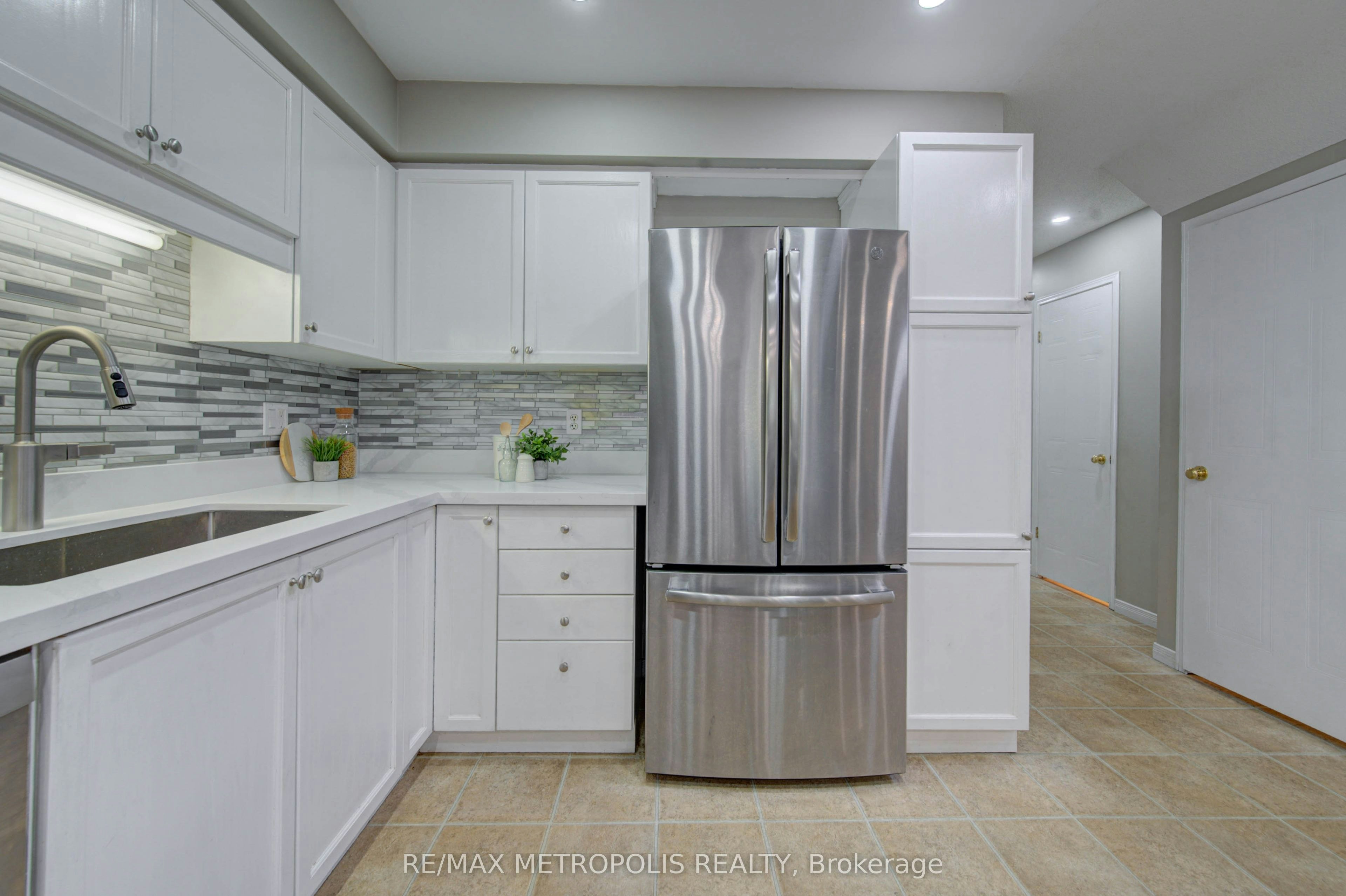 37-124 Gosling Gardens, Guelph, ON, N1G 5K6 - 10