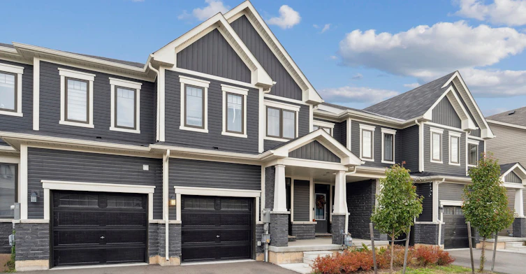 37-7789 Kalar Road, Niagara Falls, ON, L2H 2Y6 - 2