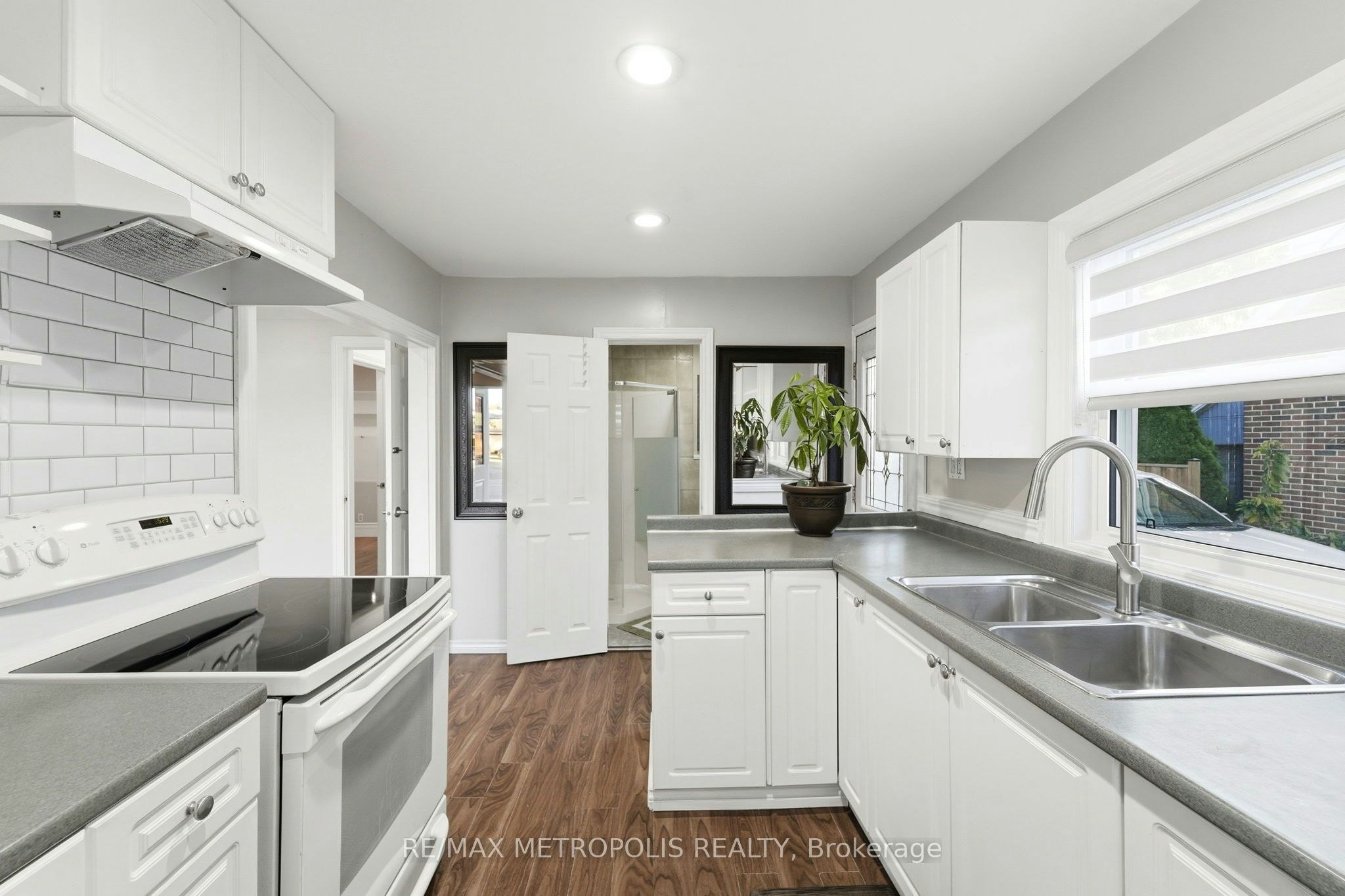 Main Fl-56 Charing Cross Street, Brantford, ON, N3R 2H3 - 13