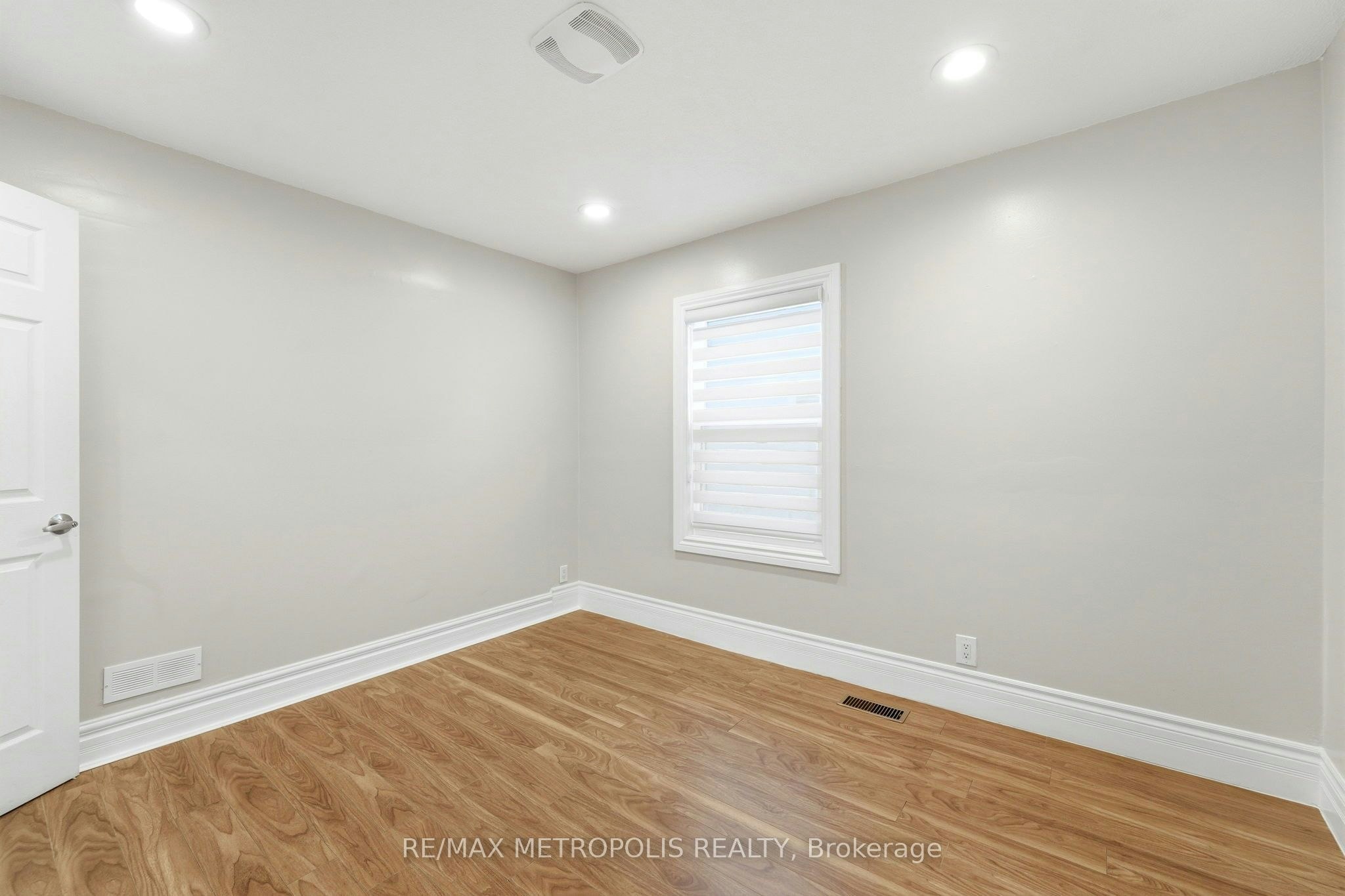 Main Fl-56 Charing Cross Street, Brantford, ON, N3R 2H3 - 25
