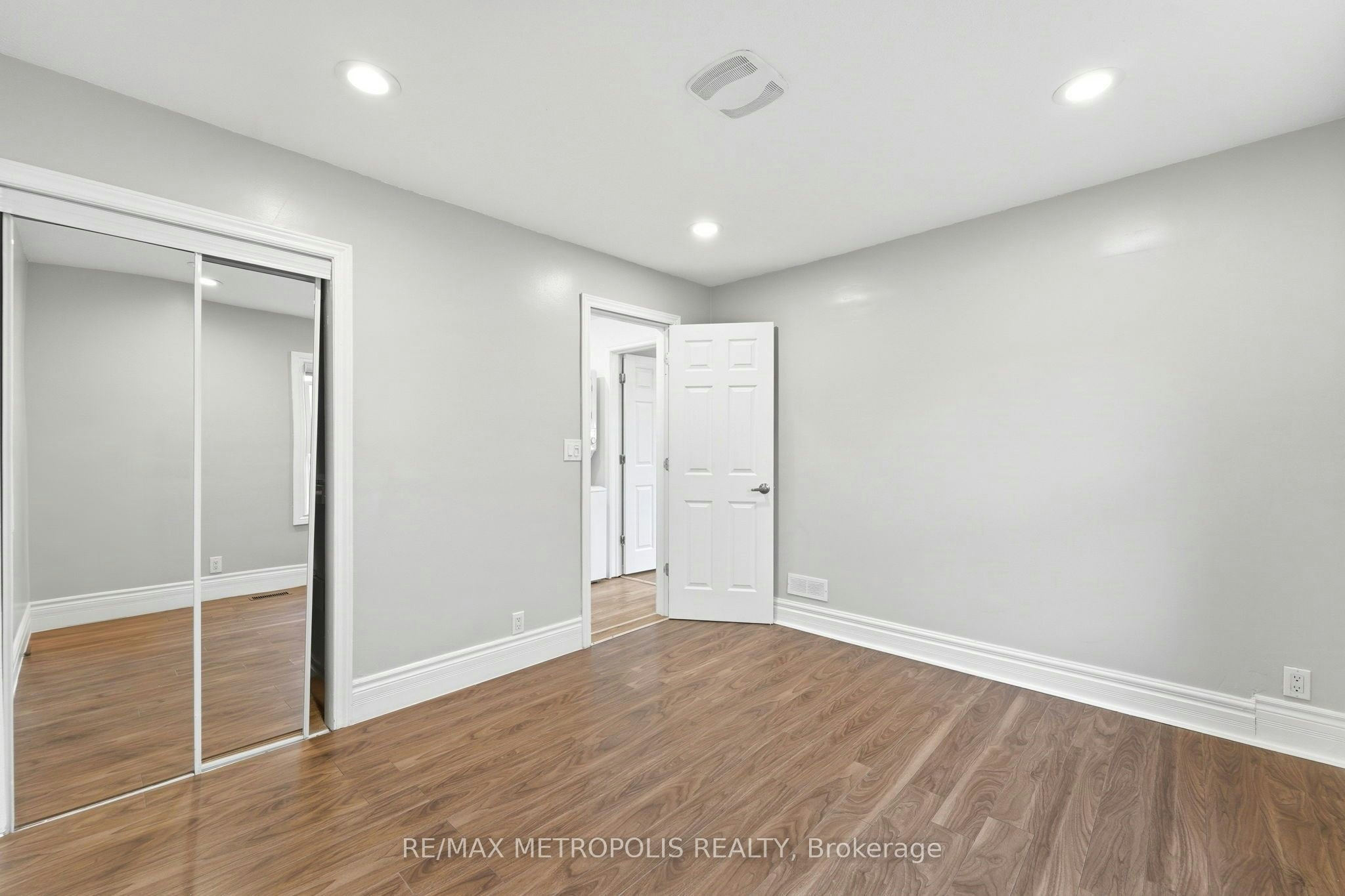Main Fl-56 Charing Cross Street, Brantford, ON, N3R 2H3 - 19
